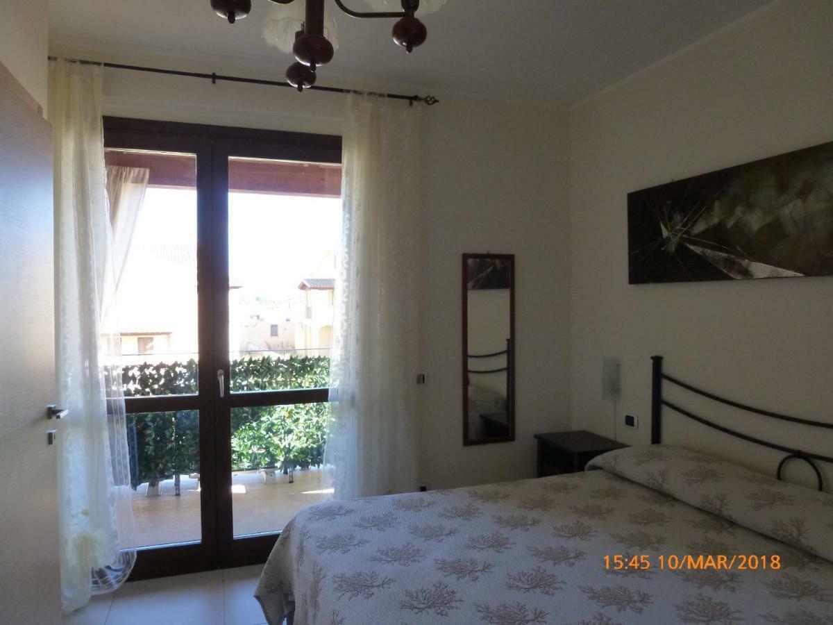 Emozioni d'estate Bed & Breakfast Pula Exterior foto