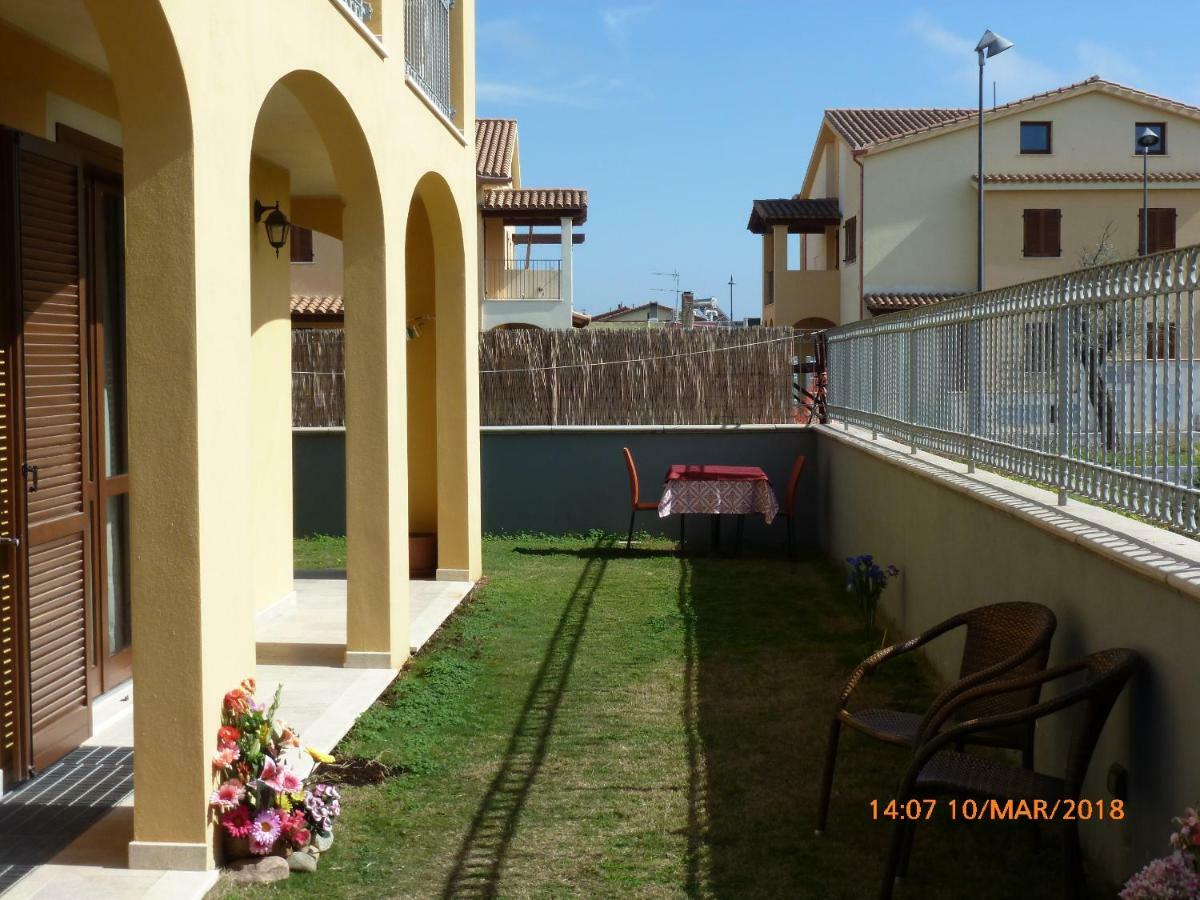 Emozioni d'estate Bed & Breakfast Pula Exterior foto